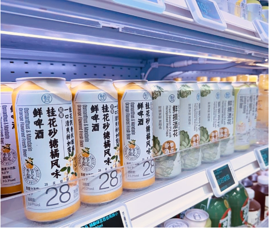 把桂花、砂糖橘、冰糖葫芦调进啤酒 盒马成为年轻人最爱的啤酒品牌之一 