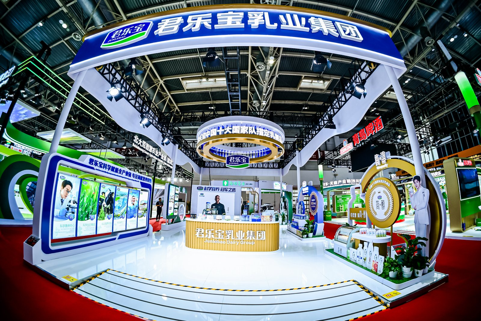 君乐宝四赴链博会，奶粉十年供港筑品质标杆